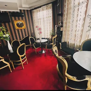 *** מלון Zava Boutique Central רומניה
