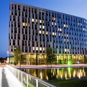 Hotel Courtyard By Marriott Prater/messe, Viena